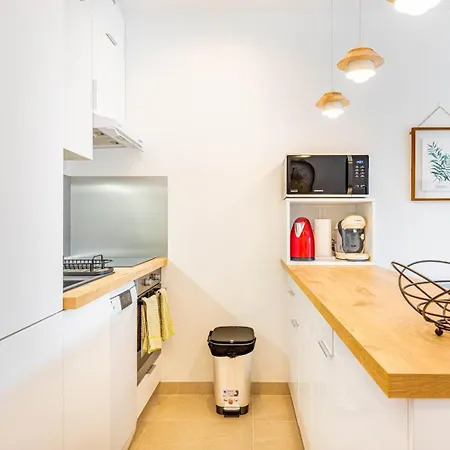 Guestready - Homely Nest With Balcony Париж
